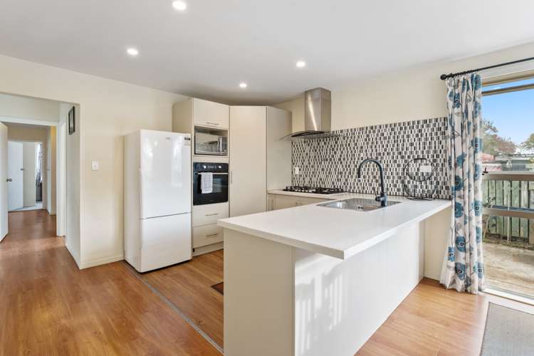 48 Chelburn Crescent Mangere East_4