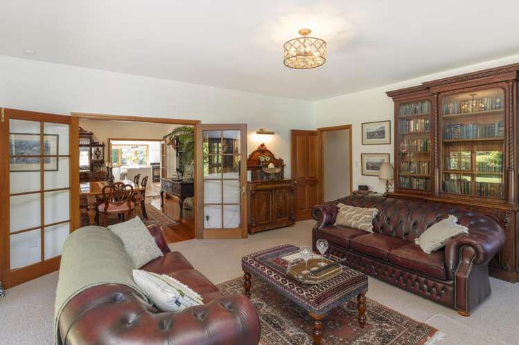 313 Plaskett Road Fernside_17