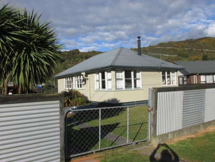 71 Dick Street Reefton_15