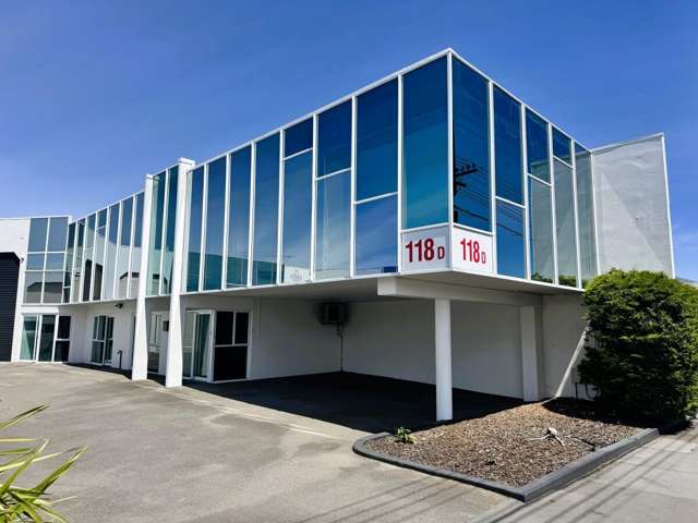 Functional City-Fringe Office