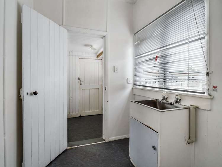 9B Worcester Street West End_17