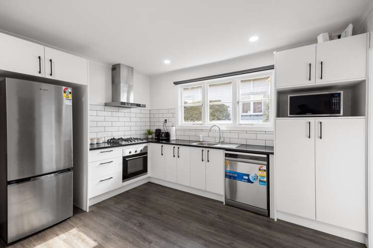 15 Livingstone Avenue Nawton_3