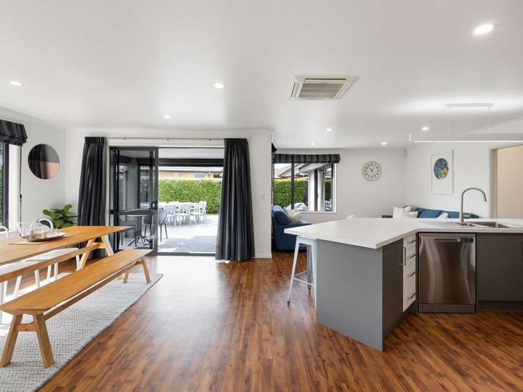 28 Somerton Drive Huntington_4