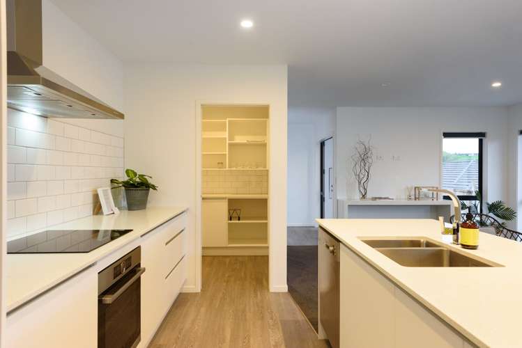 195 Ballintoy Park Drive Welcome Bay_6