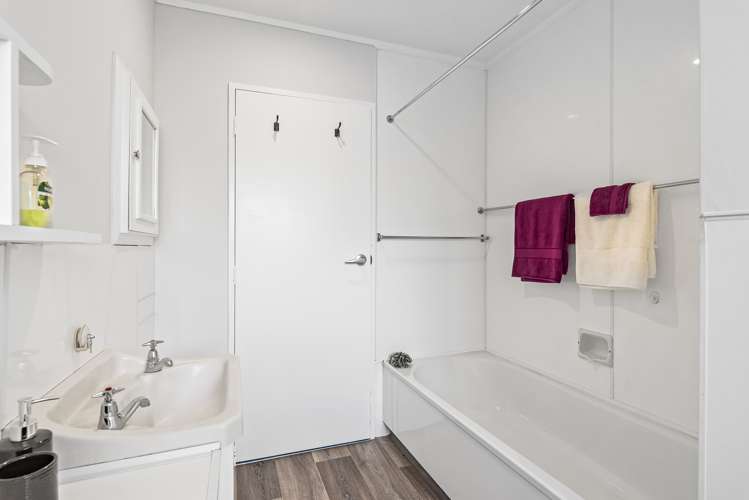 67b Ngapaki Street Waikanae Beach_13