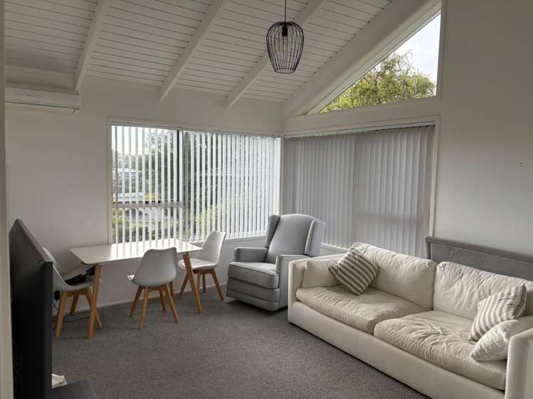 1/14 Camrose Place Glenfield_6