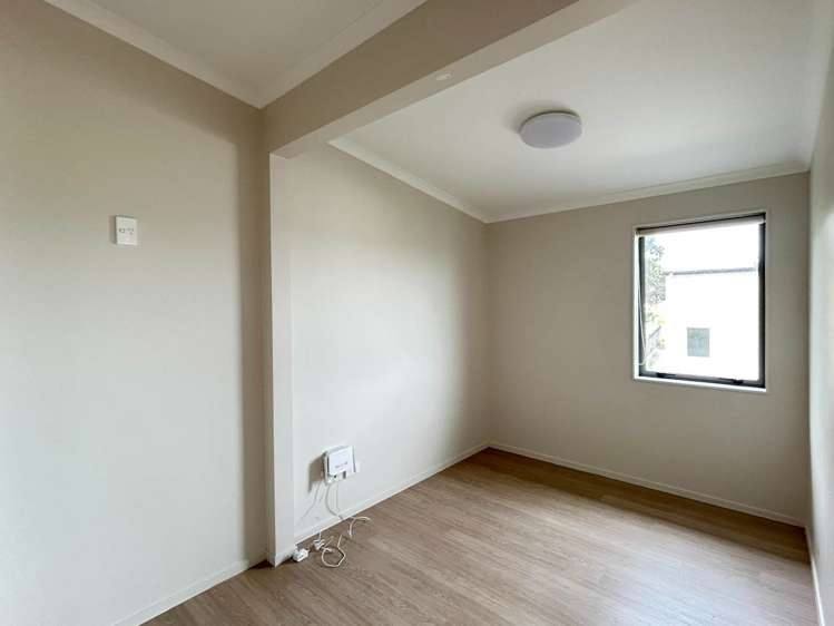 5/41B White Swan Road Mt Roskill_4