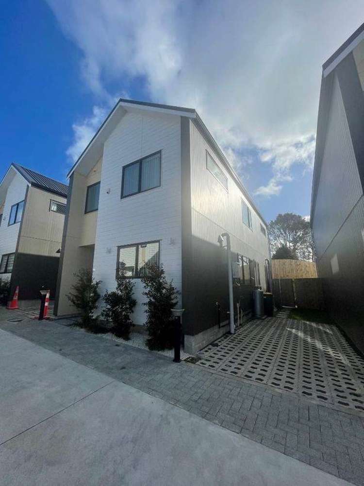 12D Kelwyn Road Kelston_8