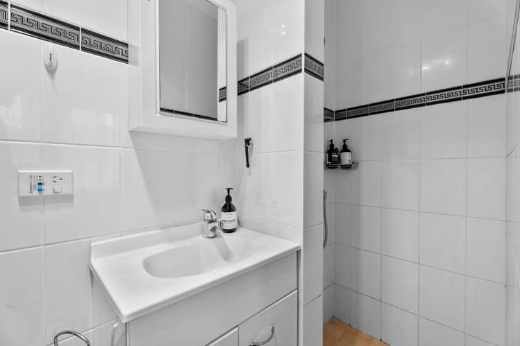 52 Forbes Street Onehunga_16