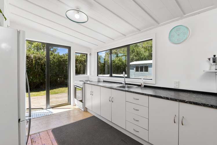 8 Dunnet Street Karitane_7