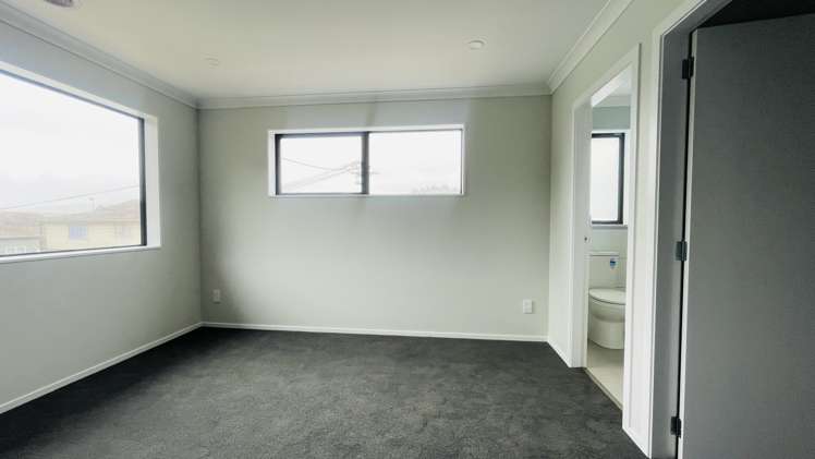 44a Phillip Street Johnsonville_13