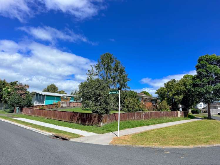 4 Staverton Crescent Mangere_12