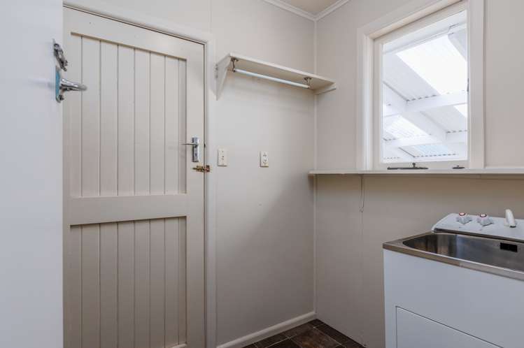 26 Jull Crescent Waipukurau and Surrounds_13