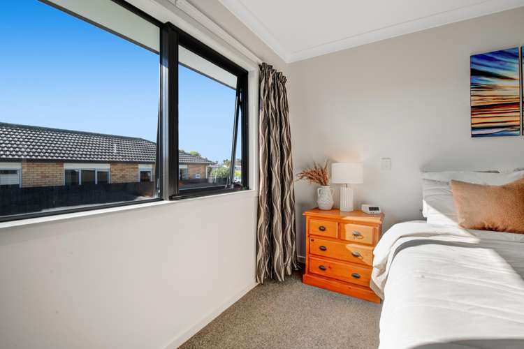 7 Raabia Close Parakai_21