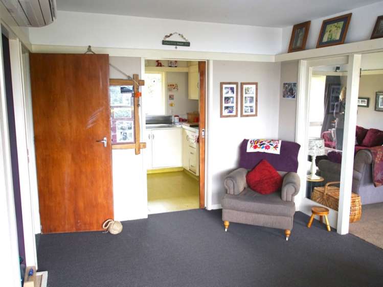 17 Watson Street Akaroa_8