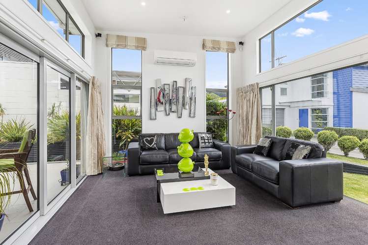 5 Linacre Way Tawa_10