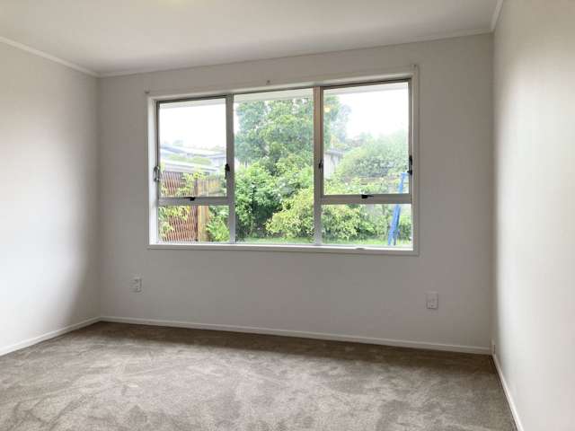 69 Kemp Road Massey_4