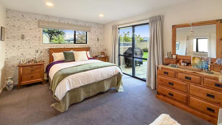 17 Larch Crescent Alexandra_8