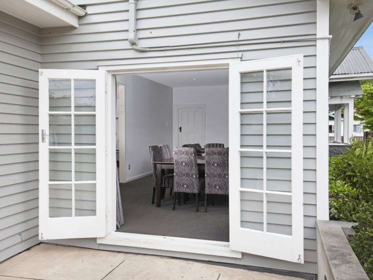 26 Roosevelt Avenue Saint Albans_19