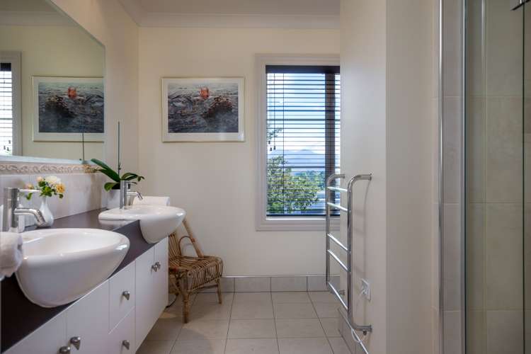 14 Golf View Close Fairhall_13