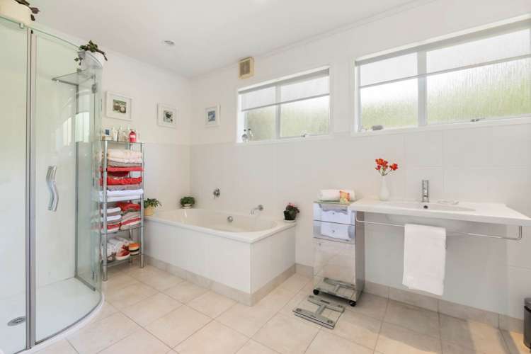 39 Braemar Road Castor Bay_13