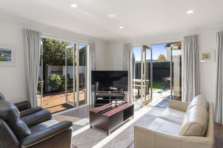 2 Applefield Court Northwood_5