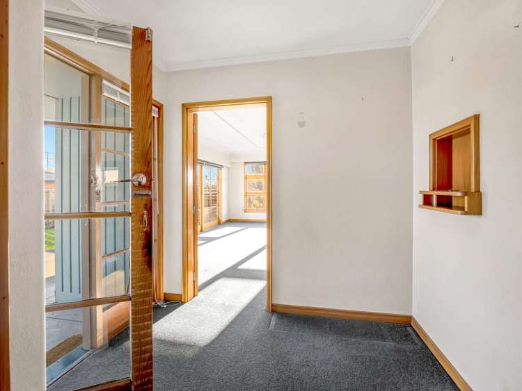 107 Racecourse Road Allenton_12