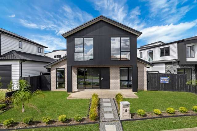 Family Home - Stylish & Perfectly Positioned!