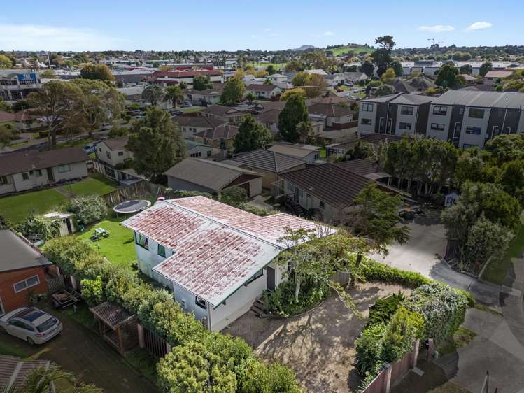 21 Tomintoul Place Highland Park_15