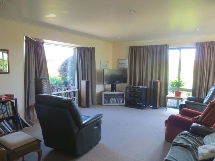 377 Suffolk Road Stoke_3