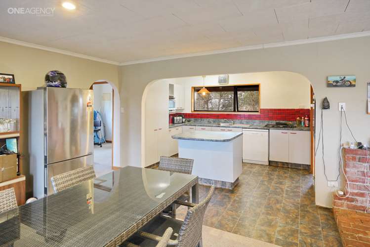 2555 South Eyre Road West Eyreton_8