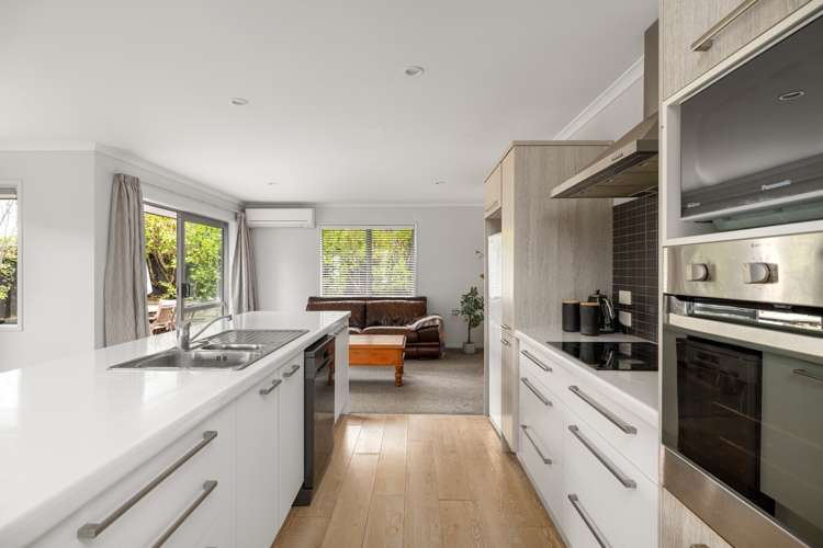 43 Benmore Crescent Pyes Pa_5