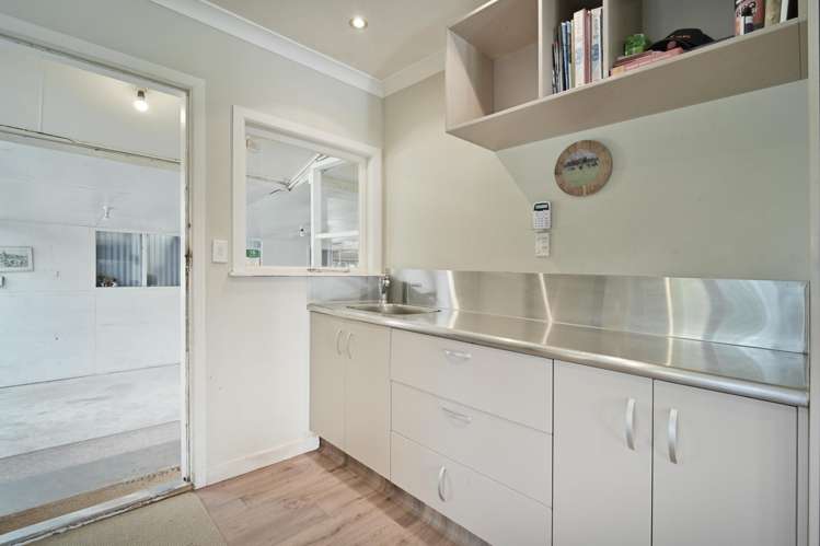 264 Paki Paki Road Longlands_18