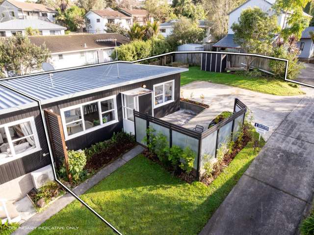 Charming 2 bedroom home on a freehold Section