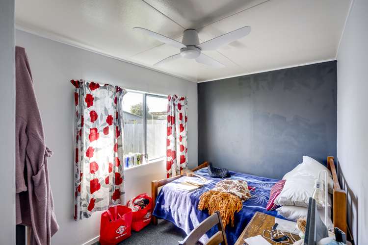 4 Palgrave Avenue Flaxmere_13