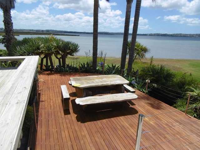 128 Beach Road Te Atatu Peninsula_1