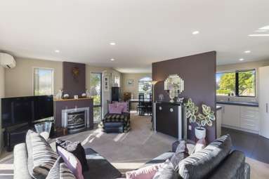 23 Cassinia Gardens_4