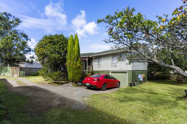 49 Ashgrove Road Mangere_9