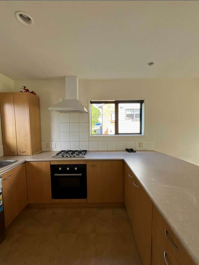 13/36 West Coast Road Glen Eden_1