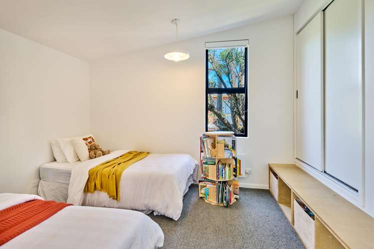 102 The Esplanade Raumati South_18