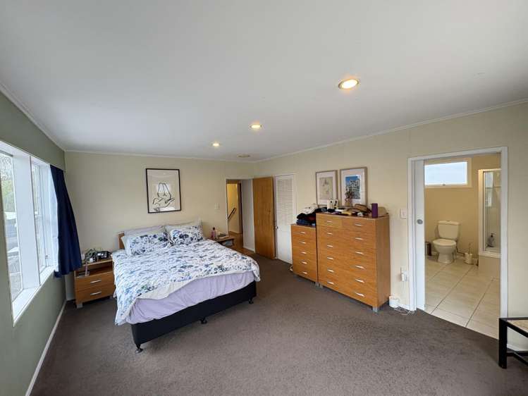 111 Tiroroa Avenue Te Atatu South_5