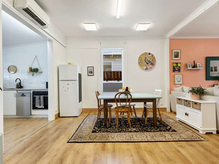 905 Willowpark Road North Mayfair_9