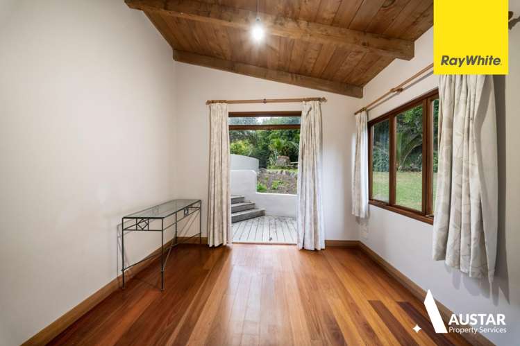  175 Marine Parade North Piha_11