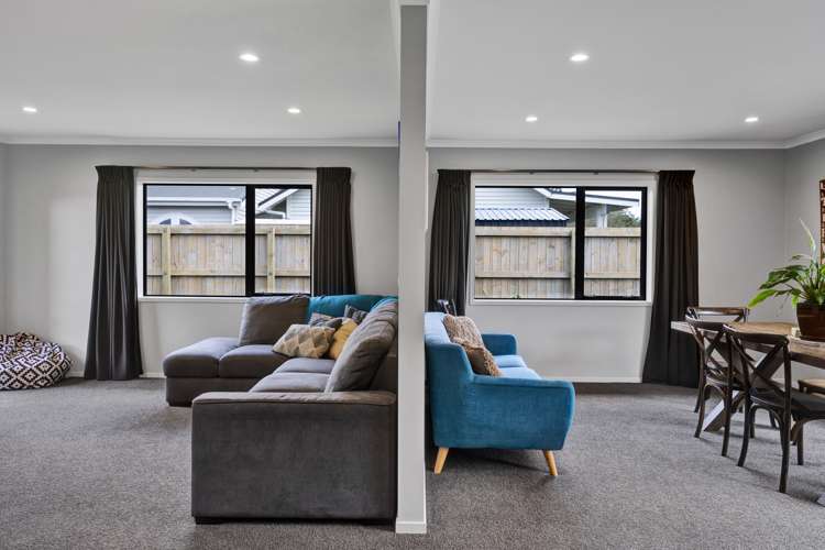 6 Montague Grove Stratford_8