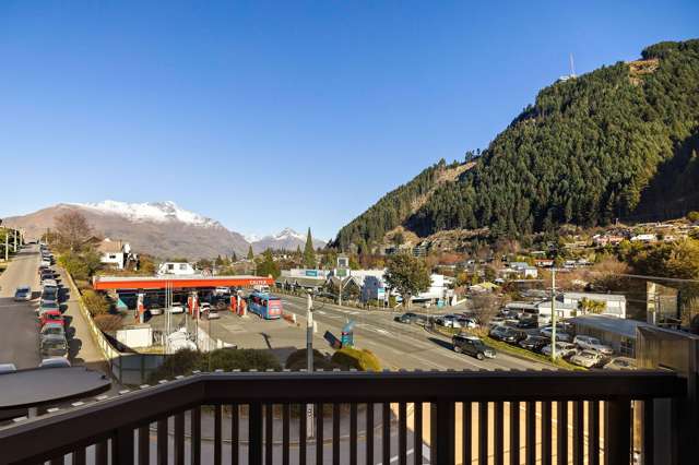 31a/135 Hallenstein Street Queenstown_2