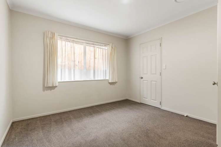 33 Craigavon Drive East Tamaki_15