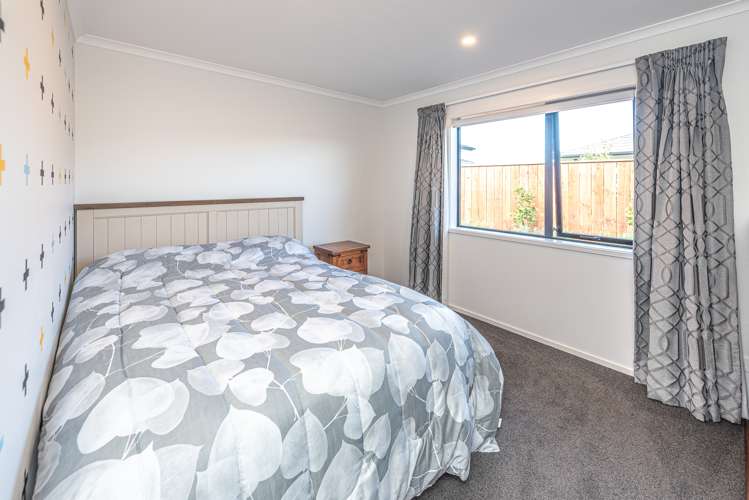 20 Magnolia Crescent Tawhero_11