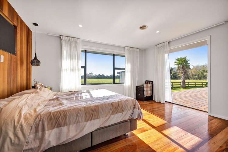 1384 Egmont Road Egmont Village_31