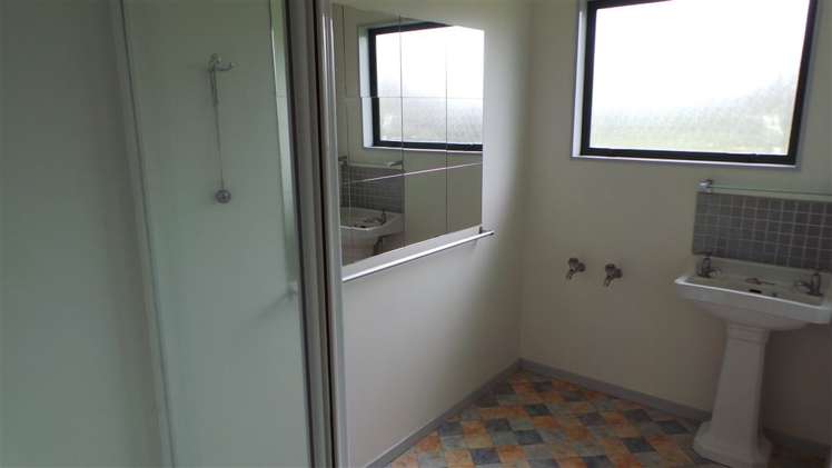 17 Ferry Road Hikutaia_9