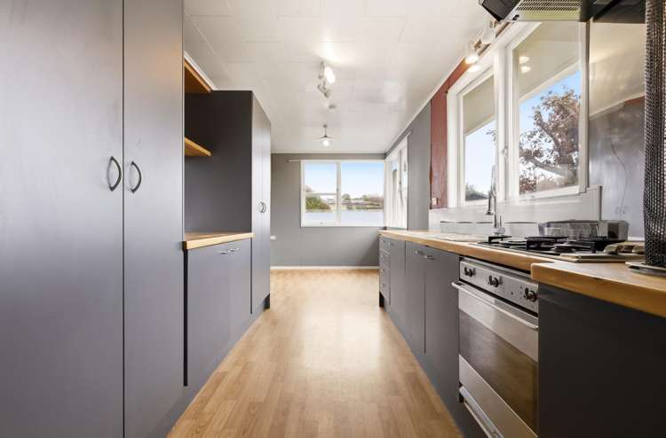 102 Taharepa Road Hilltop_7